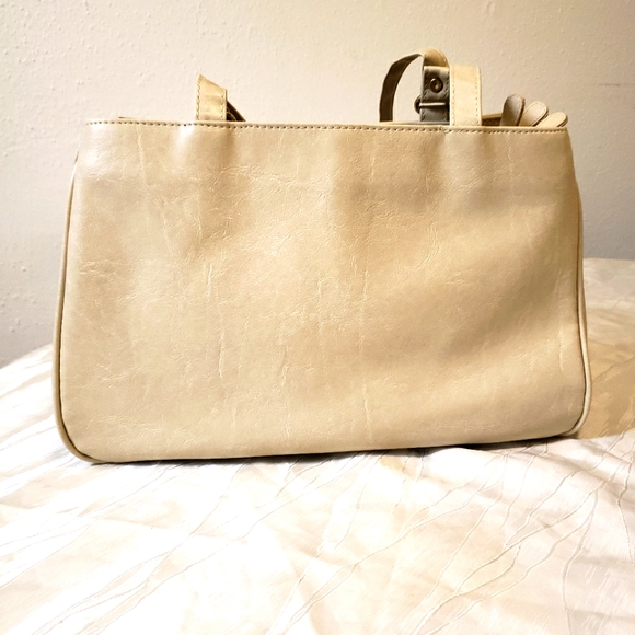 Collection leather shoulder bag - Picture 5 of 11